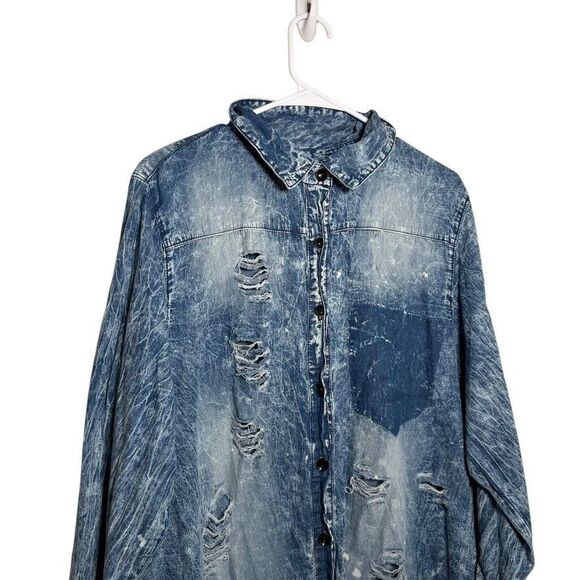 Thrill Jeans Top Women's 2X Blue Distressed Button Up Tunic Collared Shirt - Picture 2 of 12
